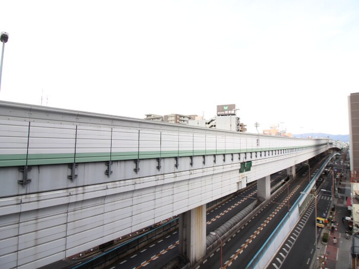 物件内観写真18　(室内からの展望)