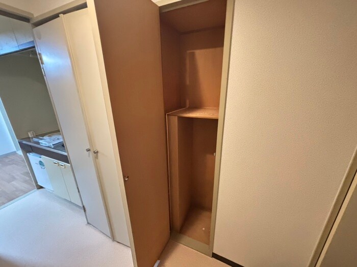 ロイヤルプラザ御幸町（４０４）の収納