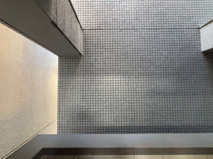 ロイヤルプラザ御幸町（４０４）の室内からの展望