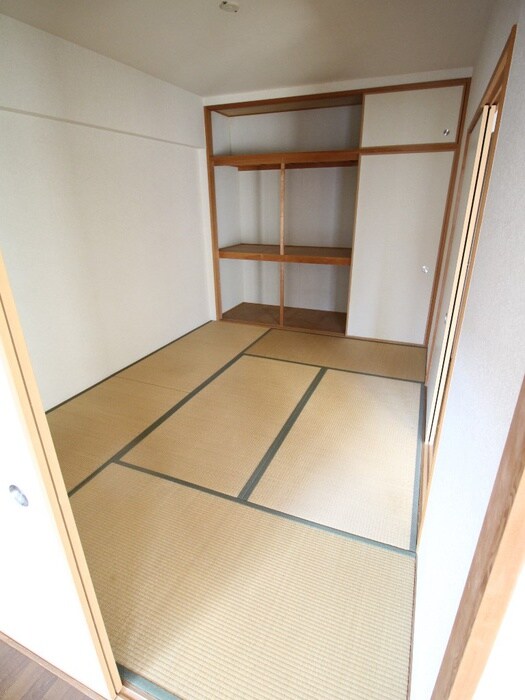 物件内観写真15　(居室)