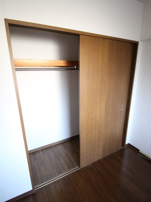 物件内観写真16　(収納)