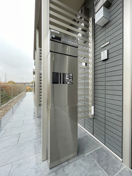 物件外観写真4　(建物設備)