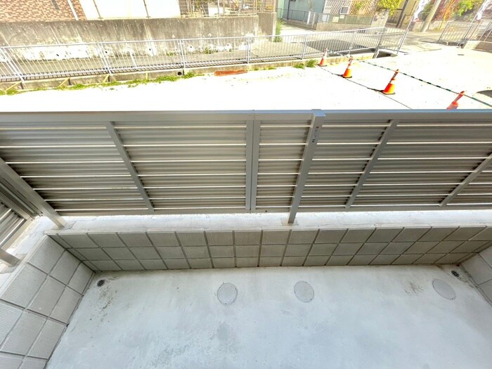 物件内観写真12　(ベランダ・バルコニー)