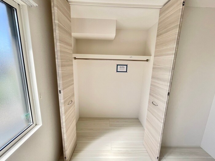 物件内観写真12　(収納)