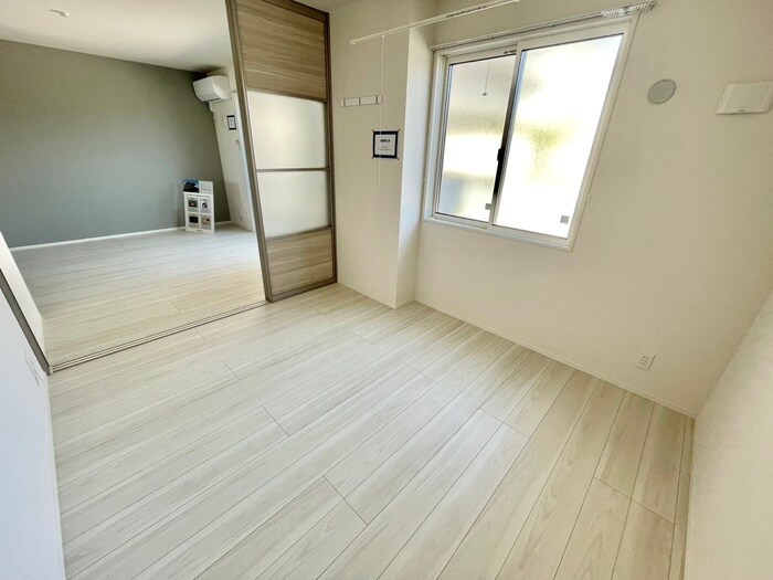 物件内観写真22　(居室)