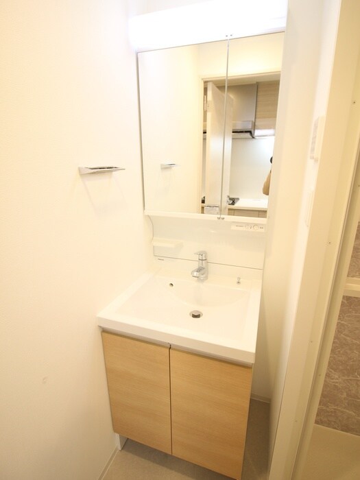 物件内観写真8　(洗面)