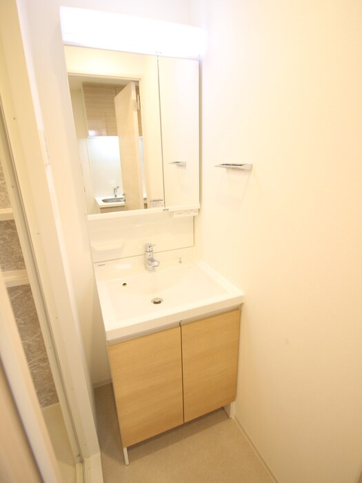 物件内観写真9　(洗面)