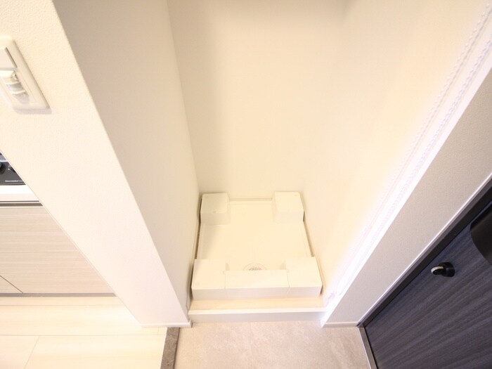 物件内観写真11　(洗濯機置場)