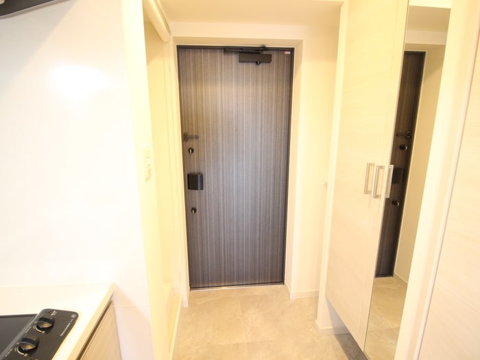 物件内観写真16　(玄関)