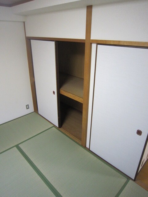 物件内観写真9　(収納)