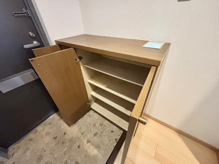 物件内観写真16　(靴箱)