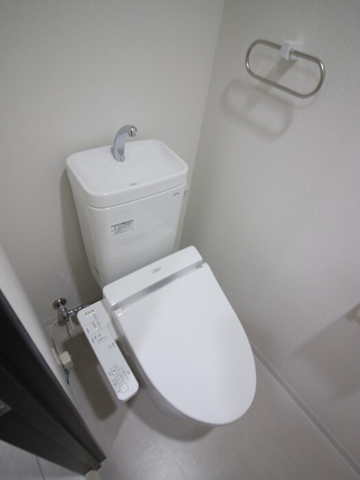 物件内観写真9　(トイレ)