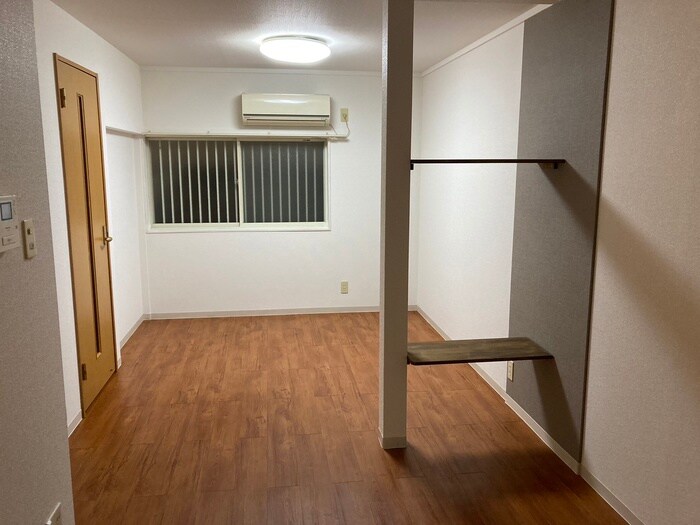 物件内観写真11　(居室)