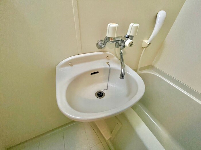 物件内観写真13　(洗面)