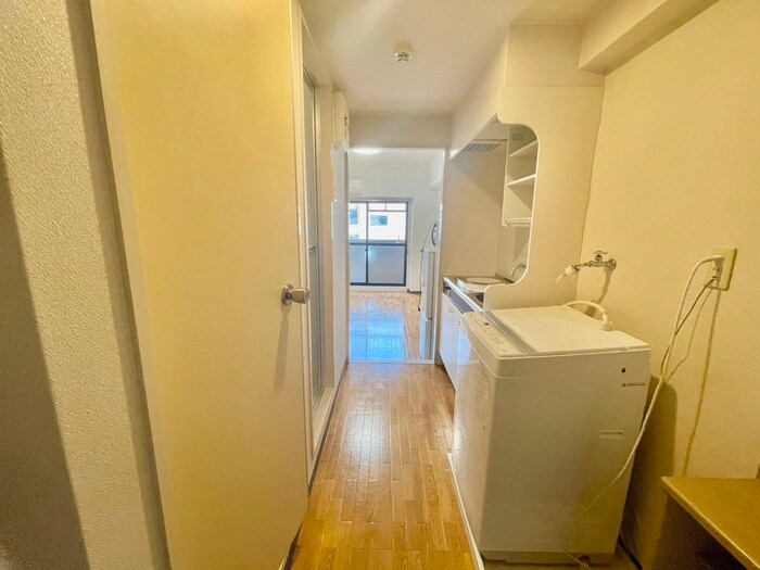 物件内観写真20　(廊下)