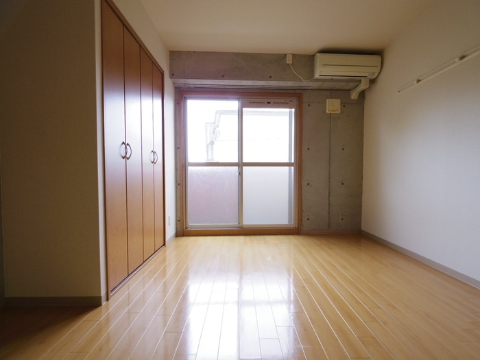 物件内観写真10　(居室)