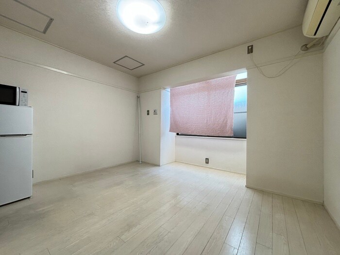 物件内観写真6　(居室)