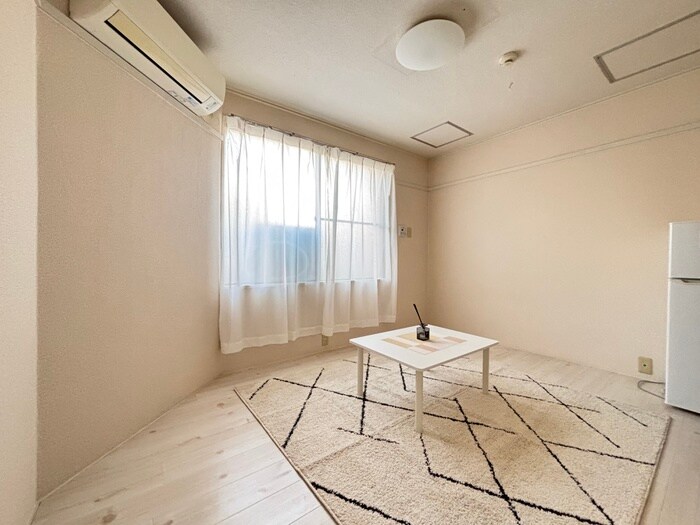 物件内観写真6　(居室)