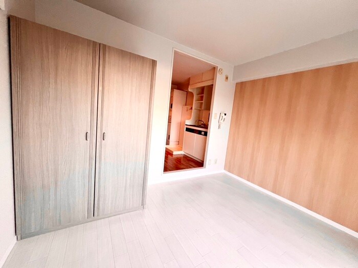 物件内観写真9　(居室)