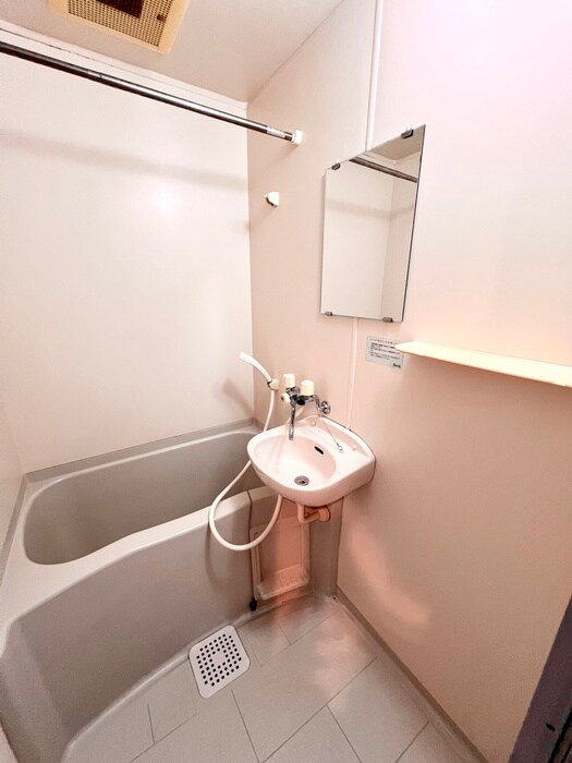 物件内観写真12　(バス／シャワールーム等)