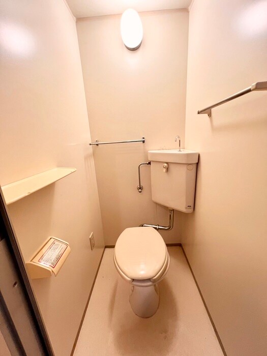 物件内観写真15　(トイレ)