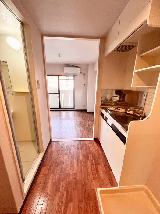 物件内観写真18　(廊下)