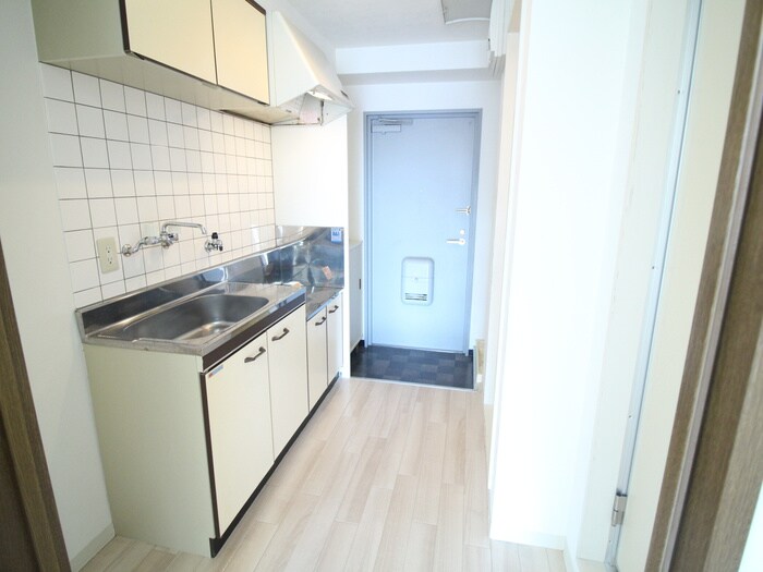 物件内観写真14　(廊下)