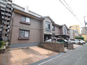 ファミーユ平田外観写真