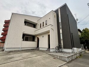 アジール・アン外観写真