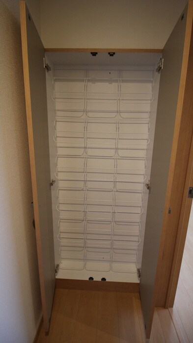 物件内観写真8　(収納)