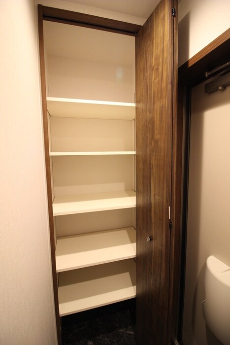 物件内観写真10　(靴箱)