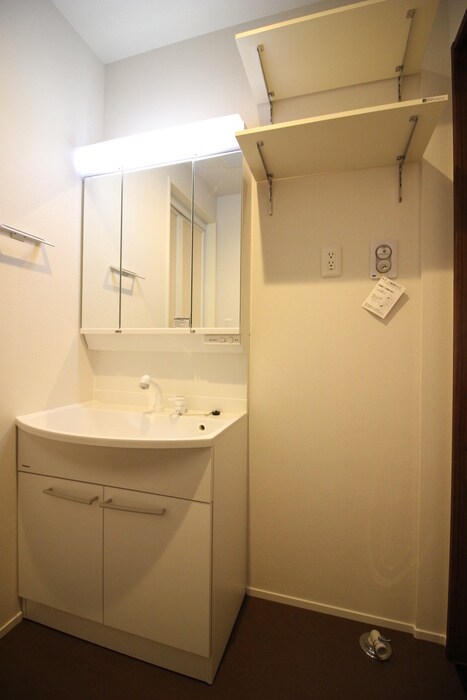 物件内観写真12　(洗面)