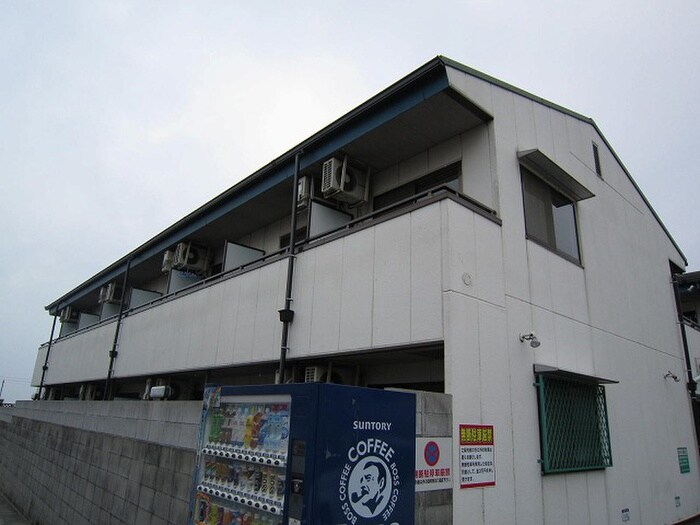 物件外観写真6　(エントランス部分)