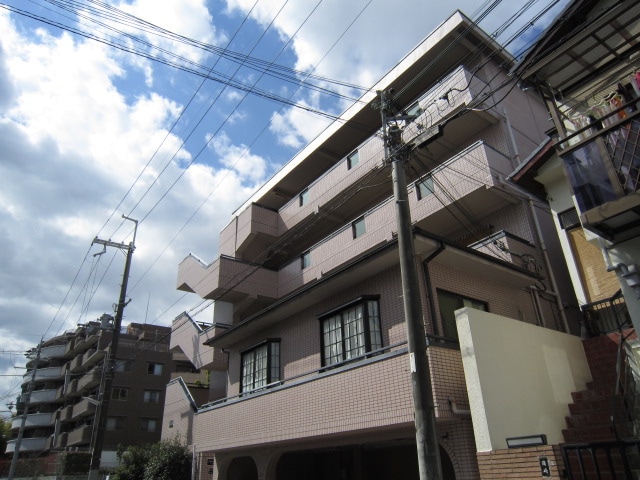 ウェストサイド緑地の物件外観写真