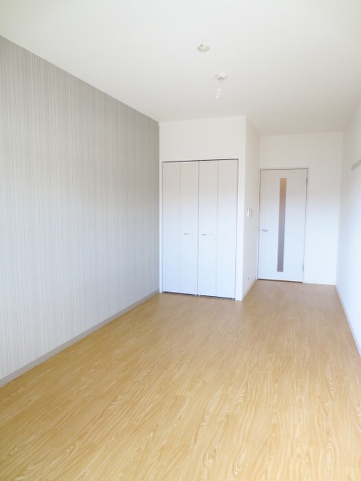 物件内観写真4　(居室)