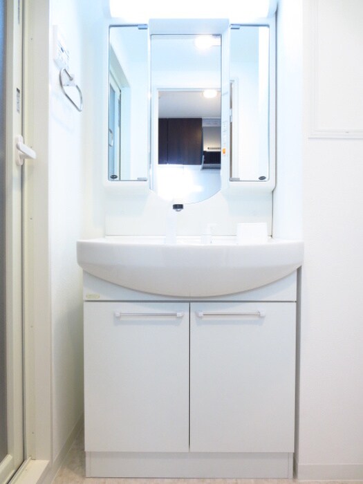 物件内観写真8　(洗面)