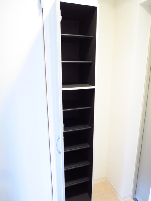 物件内観写真12　(靴箱)