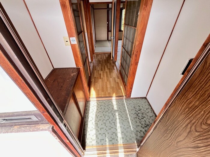 物件内観写真20　(玄関)