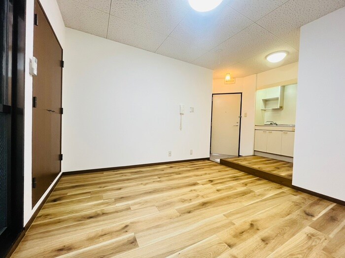 物件内観写真17　(居室)