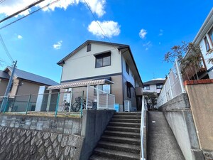 モンマルトル外観写真