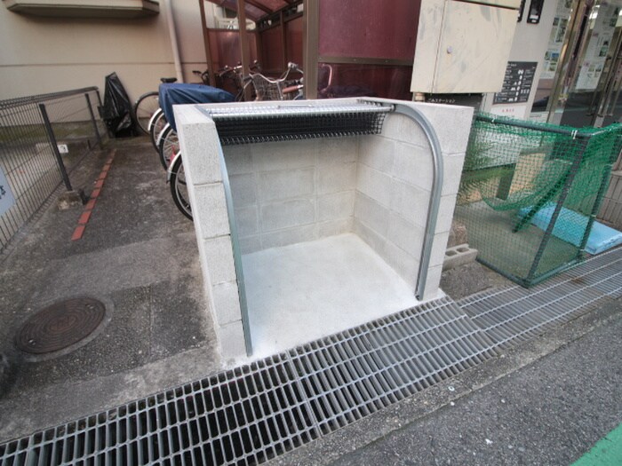 物件外観写真6　(建物設備)