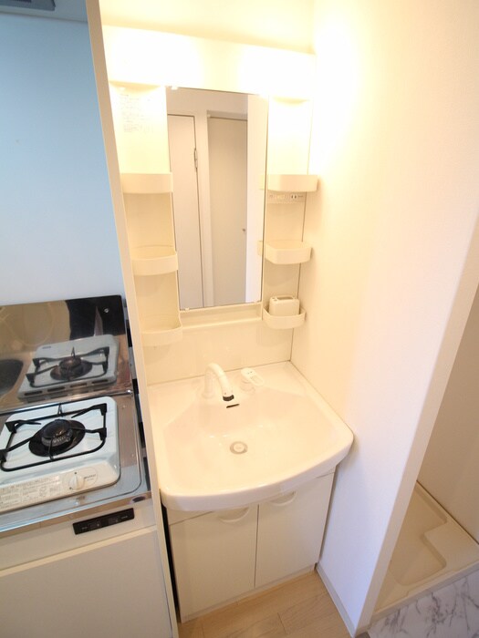 物件内観写真8　(洗面)