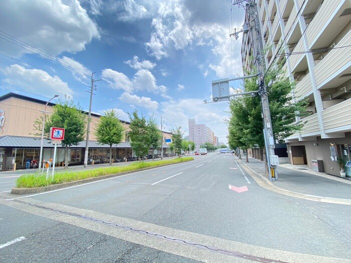 物件外観写真6　(周辺環境)