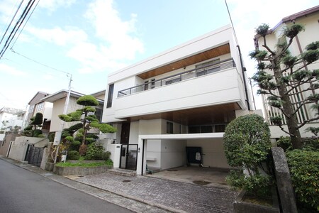 西岡本7丁目貸戸建外観写真