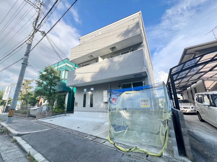 物件外観写真1　(外観写真)