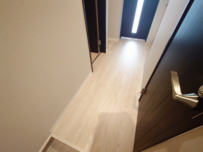 物件内観写真16　(廊下)