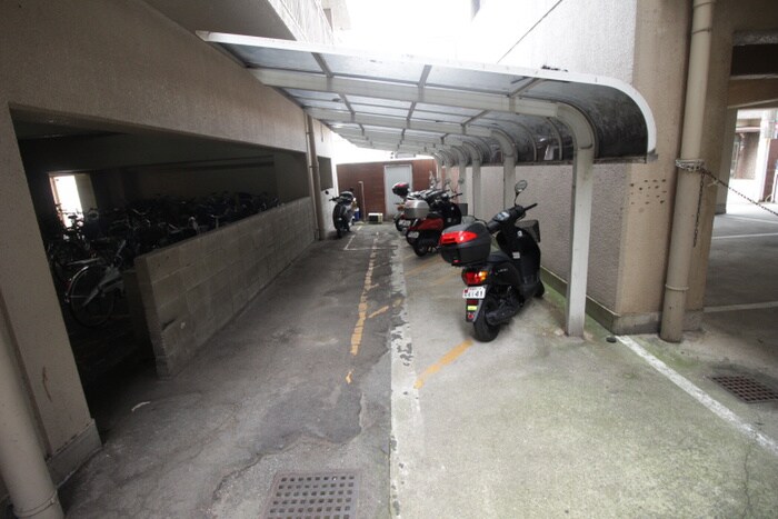 物件外観写真4　(建物設備)