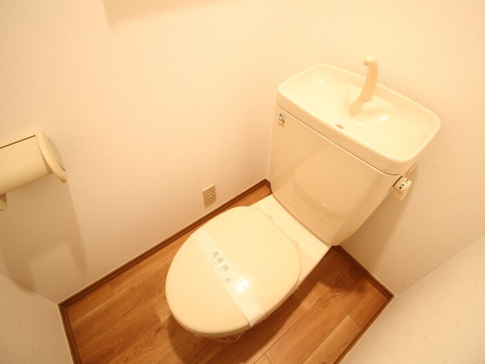 物件内観写真11　(トイレ)