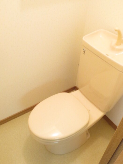 物件内観写真12　(トイレ)