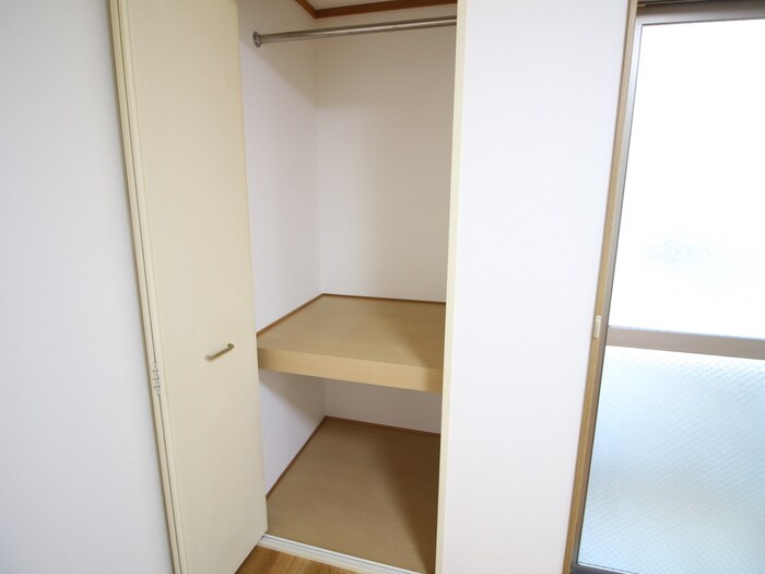 物件内観写真15　(収納)